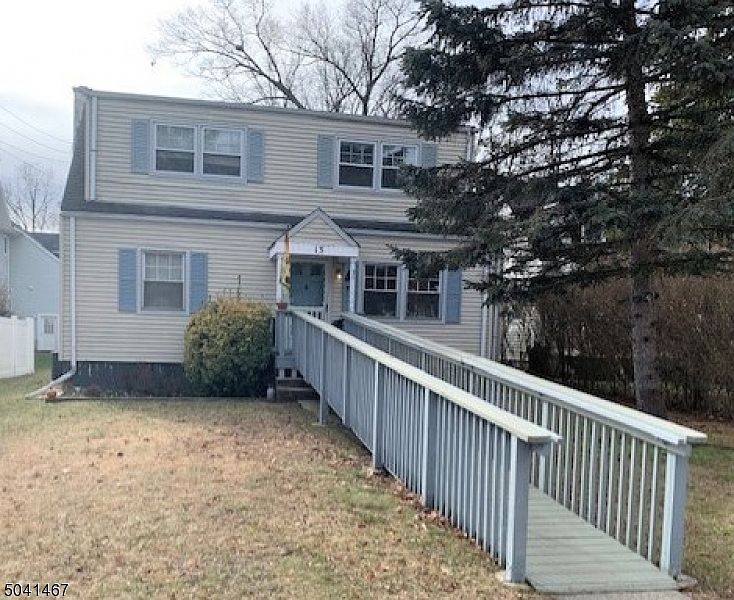 1st image of 13 Gardner Rd
