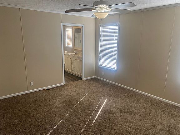 3rd image of 1800 Northview Dr