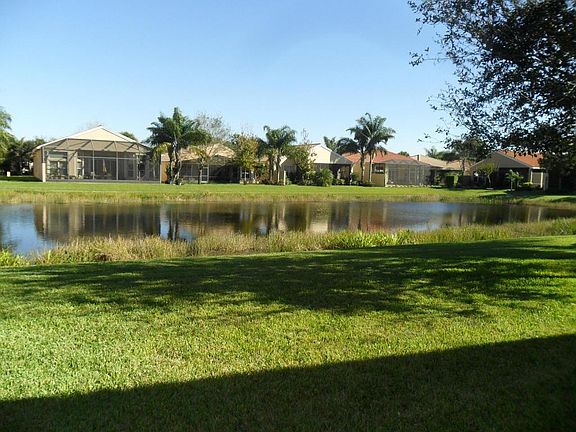 3rd image of 10664 Richfield Way
