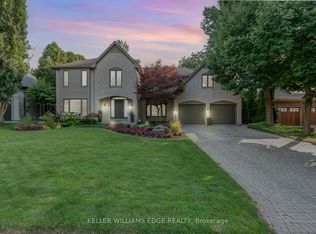 9 Flanders Dr, Hamilton, ON L8B0G6