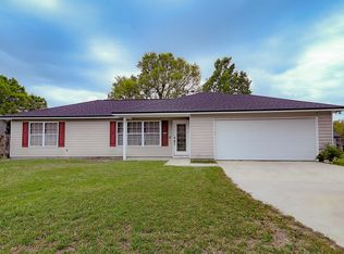 31 Stevens Dr, Midway, FL 32343