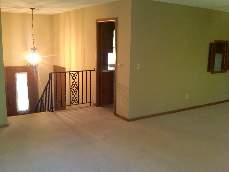5317 Malibu Dr — Photo 10
