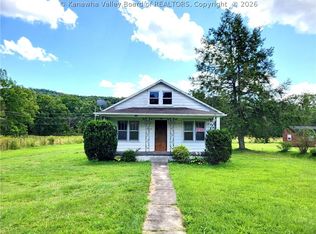17631 N State Route 20, Meadow Bridge, WV 25976