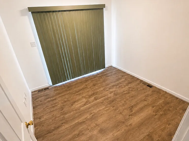 8333 Elm Rd #B — Photo 10