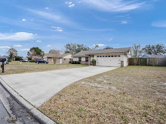 3rd image of 790 HARDWOOD Street