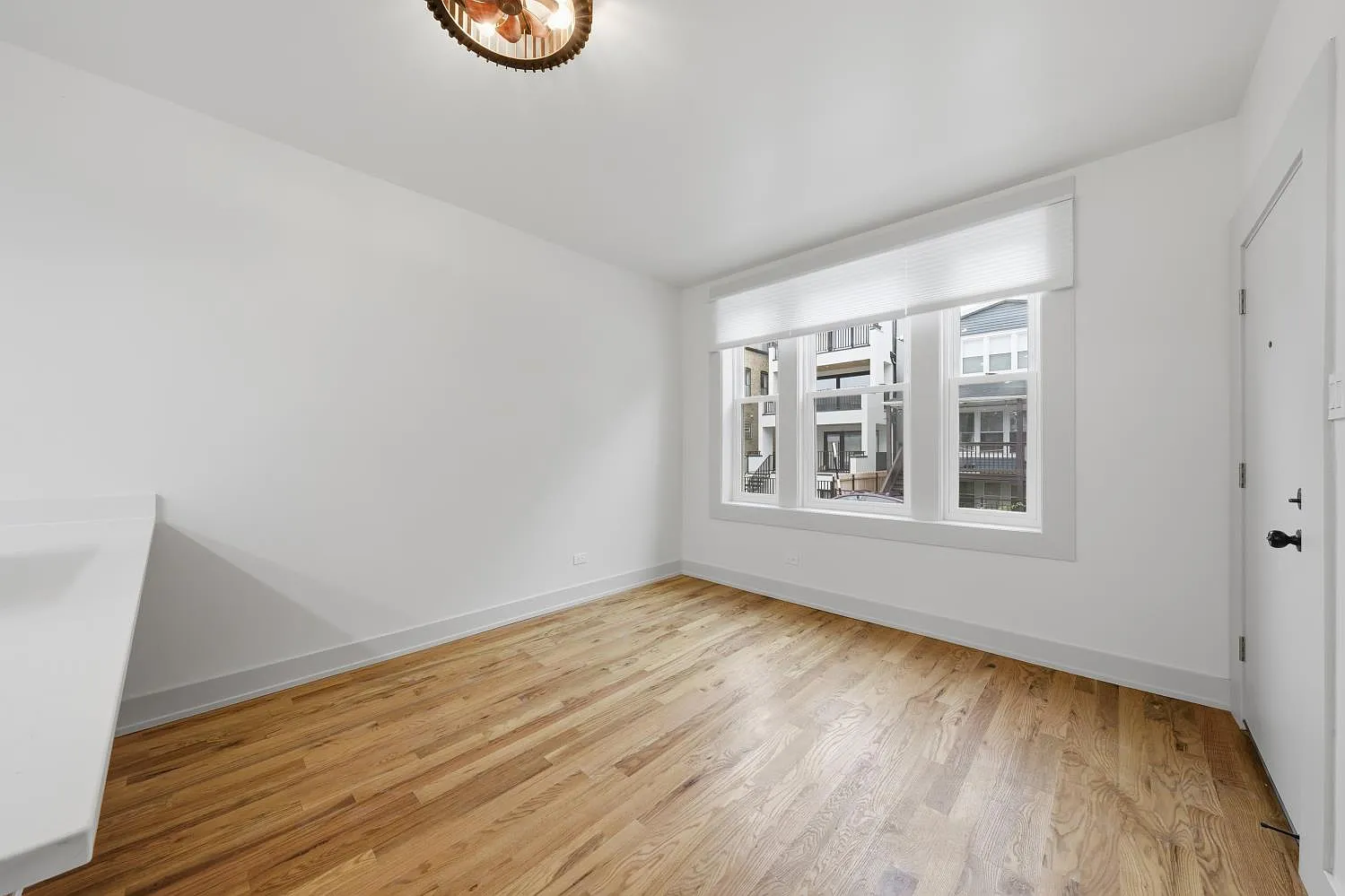 1514 W Fry St — Photo 3