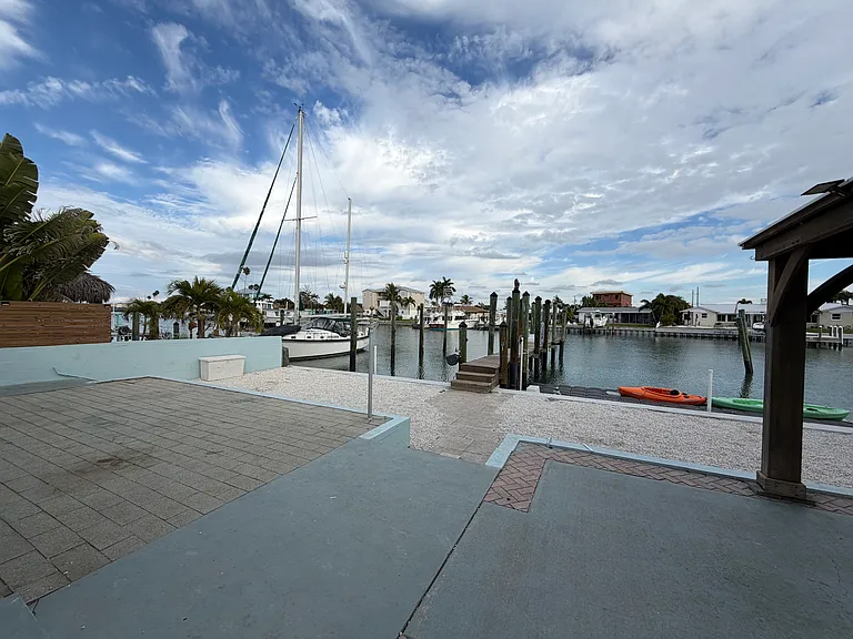 509 S Bayshore Dr #1 — Photo 10