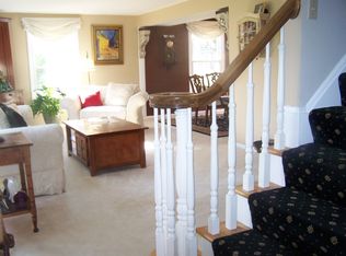 28466 Spruce Dr, North Olmsted, OH 44070
