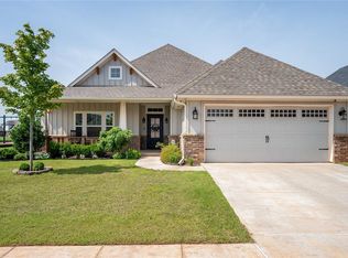 18405 Autumn Grove Dr, Edmond, OK 73012