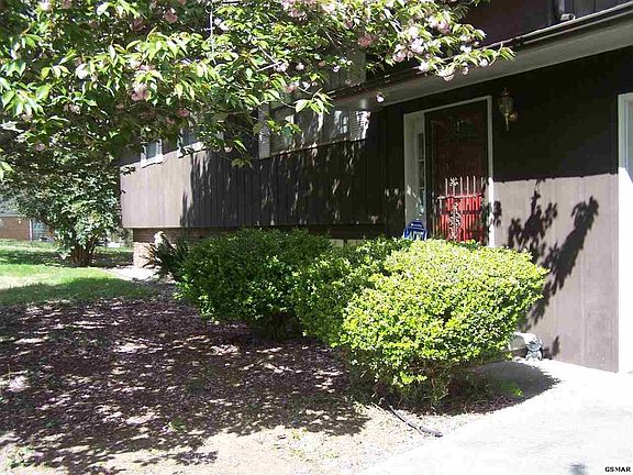 2nd image of 2101 Deerfield Cir