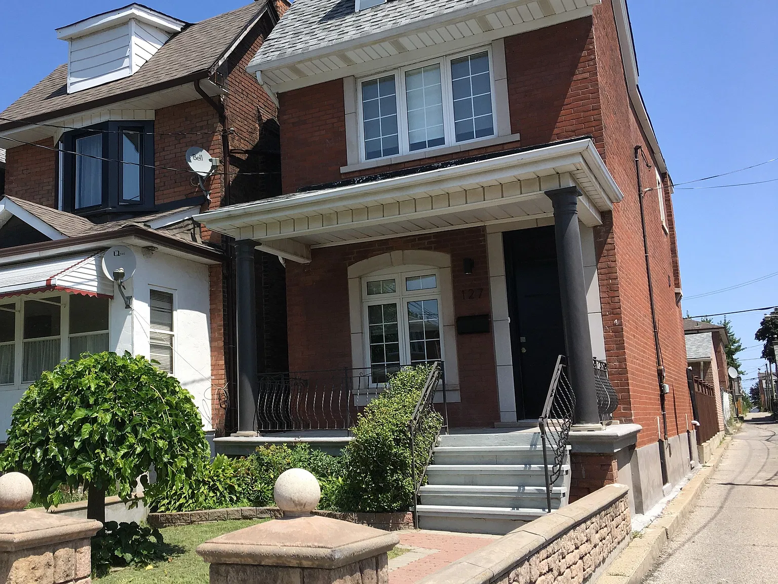 4 bed, $3,400 — Photo 1