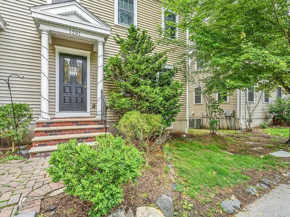 1281 Elm St, Concord, MA 01742