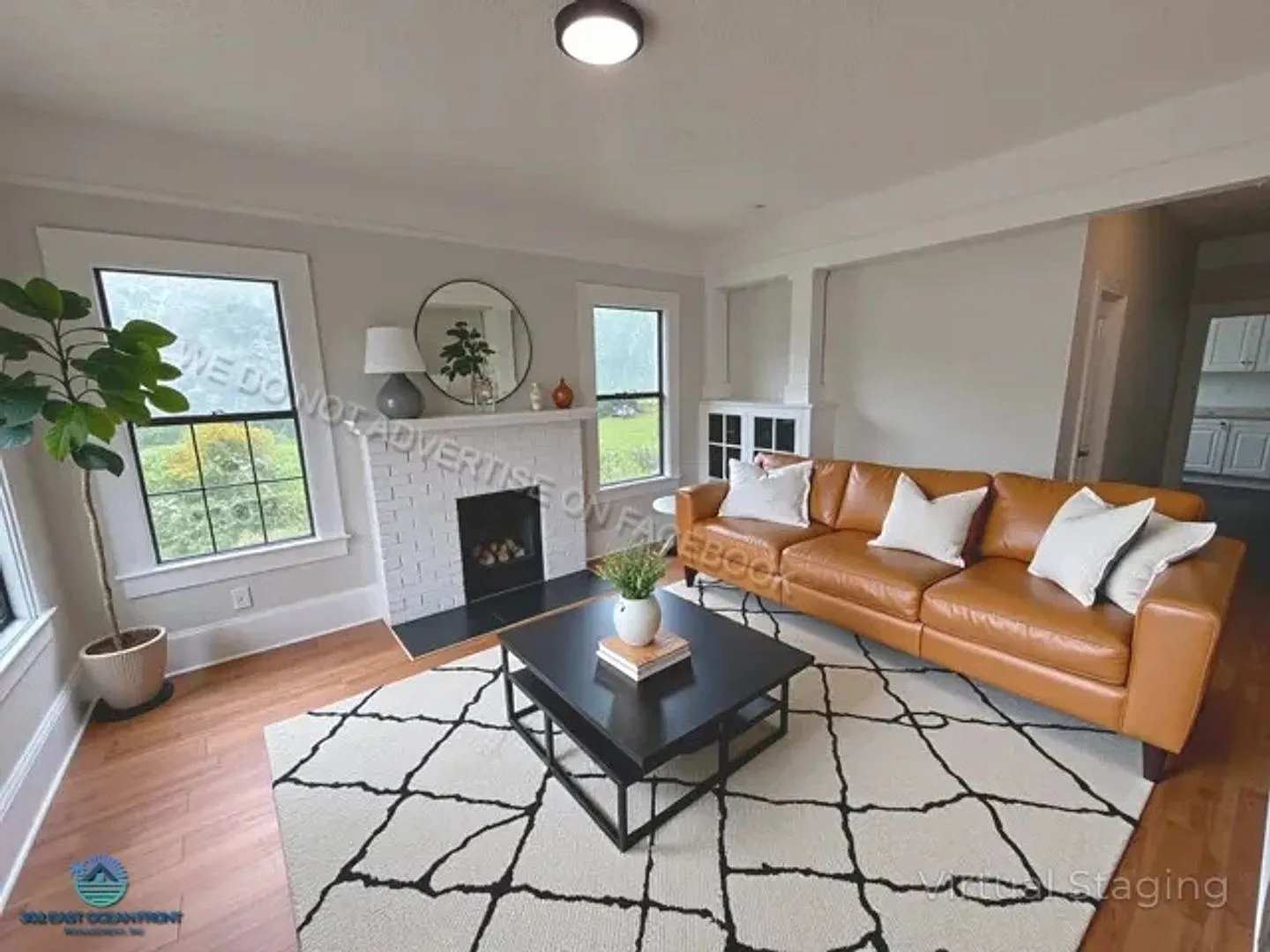 Gorgeous 2 story, 3 bedroom / 2bathroom house now available for rent! — Photo 3