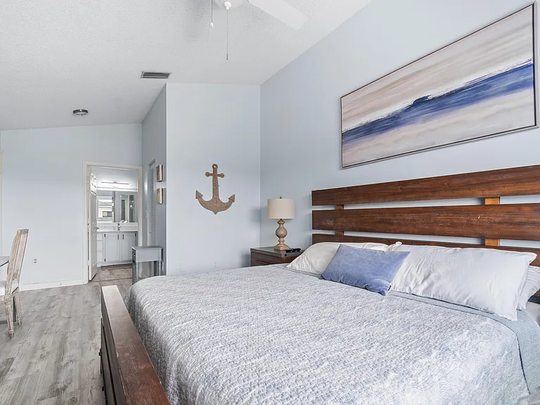 470 Bella Vista Ct N — Photo 16