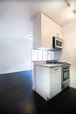 Rented by Living New York | media 16