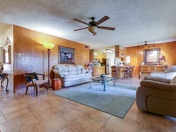 3rd image of 2908 Oak Forest Dr