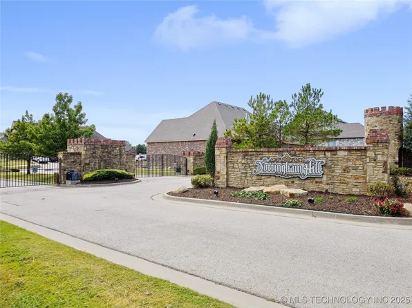 9513 N 144th East Ave, Owasso, OK 74055