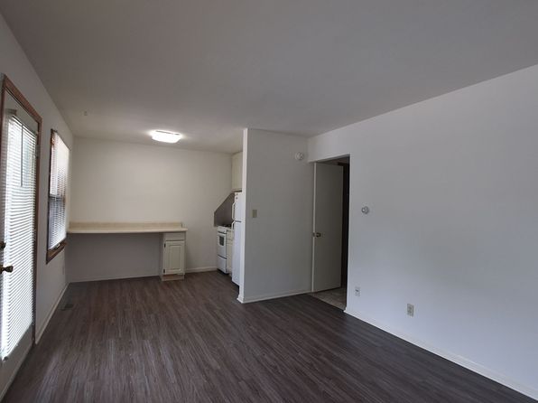 607 W Healey St #8D72C3D5A