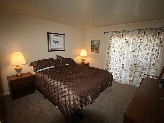 5th image of 20 Hunter Hill Road #208