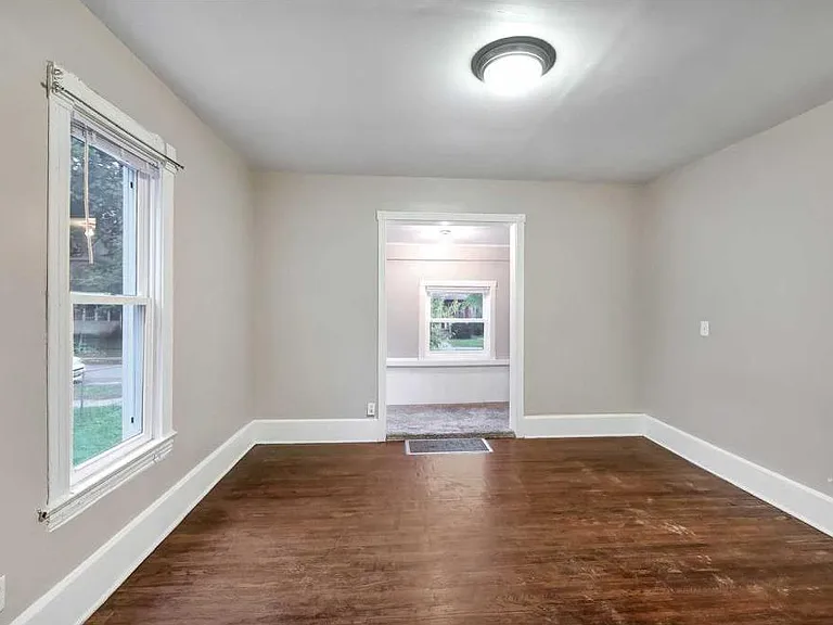 1931 Fillmore St NE #1 — Photo 11