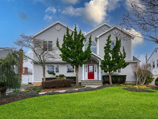 3559 Summer Drive, Wantagh, NY 11793