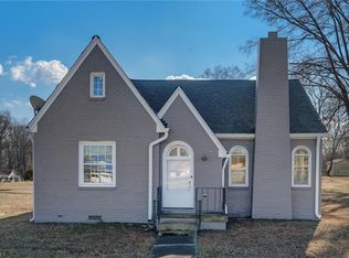 148 E Meadow Rd, Eden, NC 27288