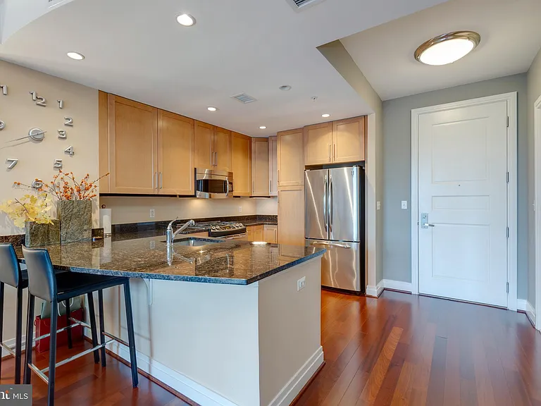 8220 Crestwood Heights Dr #614 — Photo 7