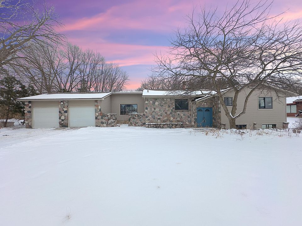 1st image of 5760 Skyway Dr NE