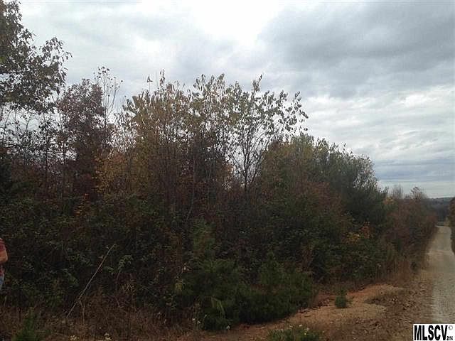 2nd image of 0005 Hunters Ridge Rd #D-9