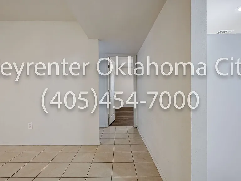 6554 N. Meridian Ave. Townhouse — Photo 25