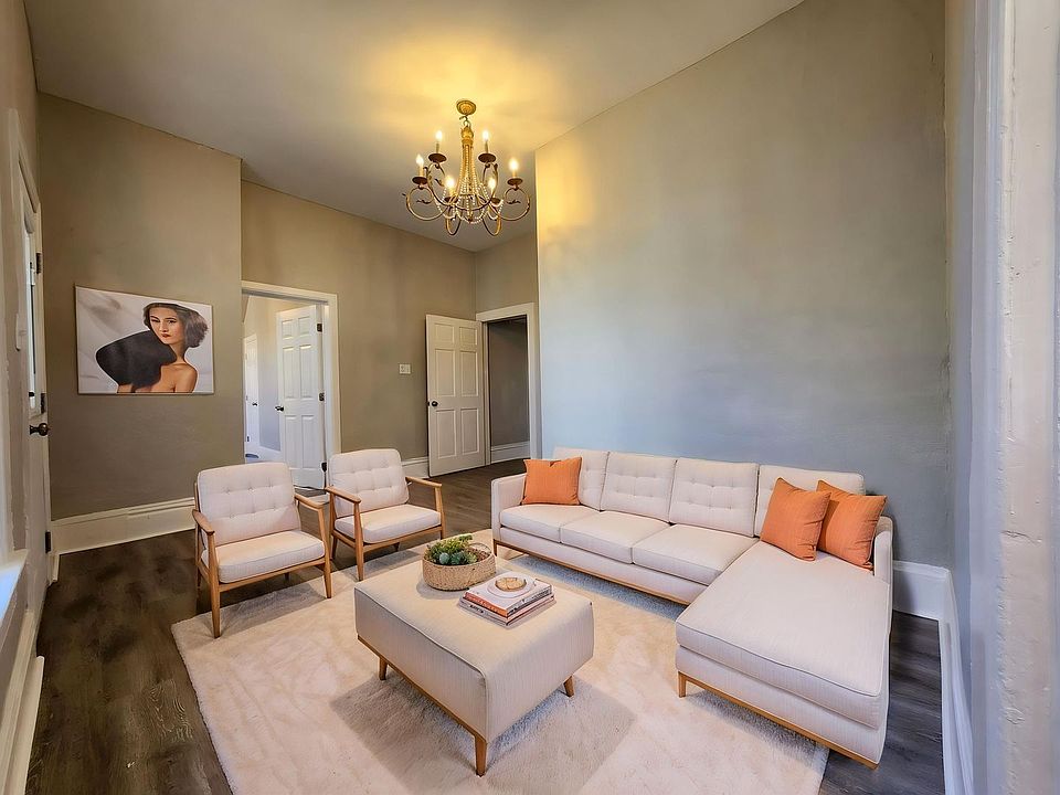 1st image of 724 N Nevada Ave #3