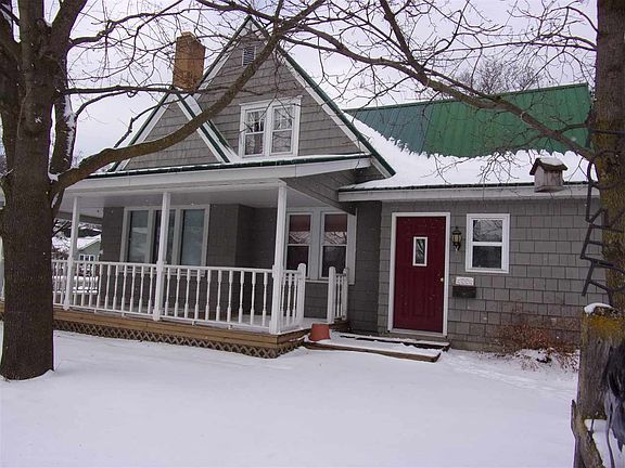 3rd image of 300 N Main St