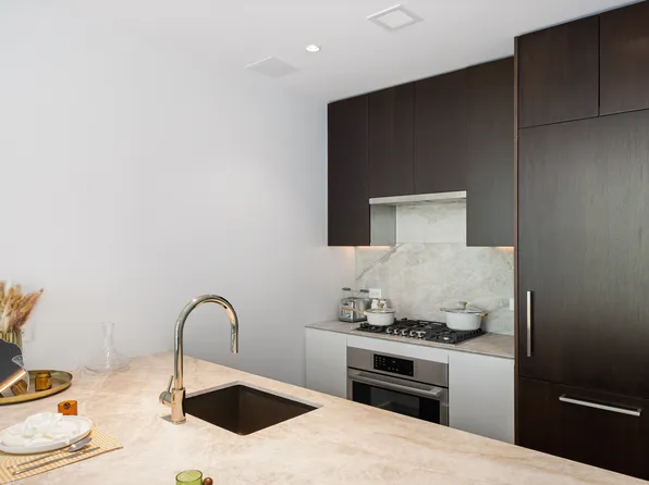 27-20 42nd Road image 3 of 13