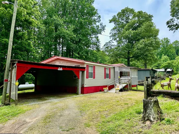 260 Lakey Ln, Cornelia, GA 30531