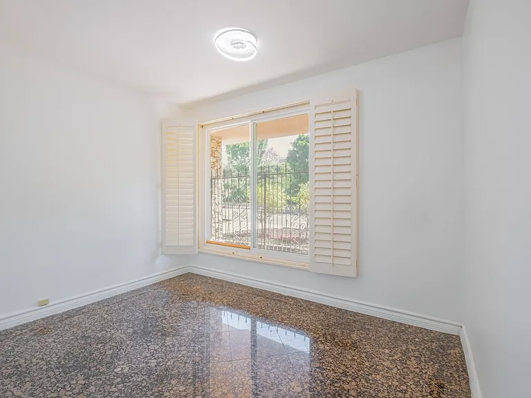 4321 Clear Valley Dr — Photo 28