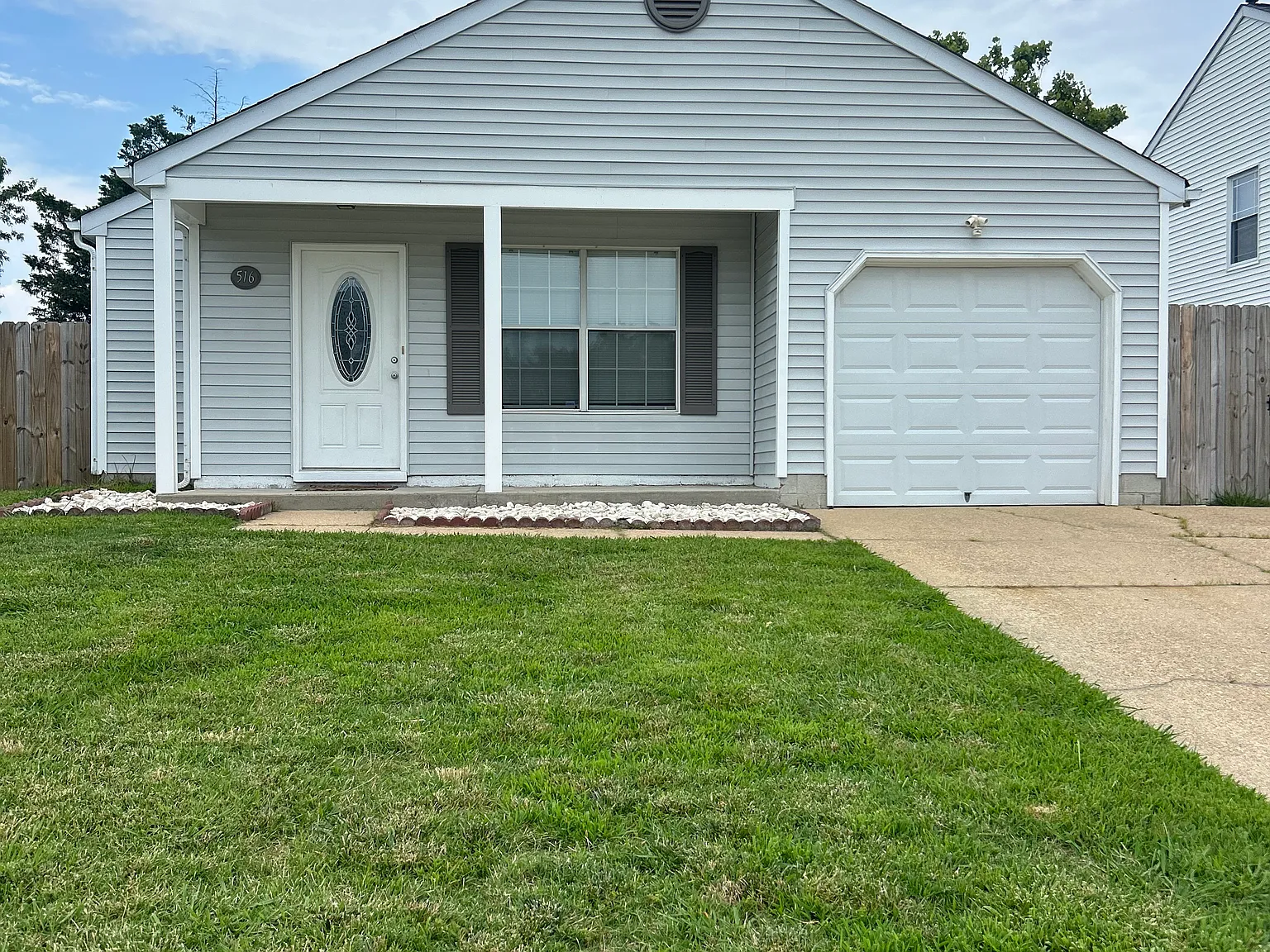 3 bed, 1239 sqft, $2,675 — Photo 1