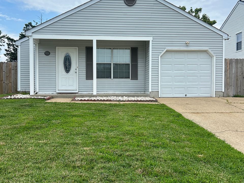 1st image of 516 Hillshire Way