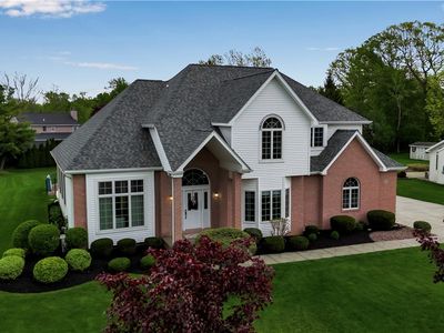 670 Raymond Dr, Lewiston, NY, 14092