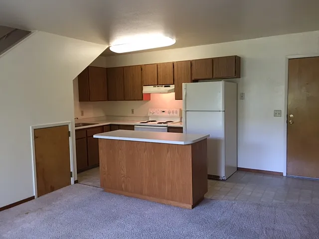 2 bed, 800 sqft, $1,475 — Photo 2