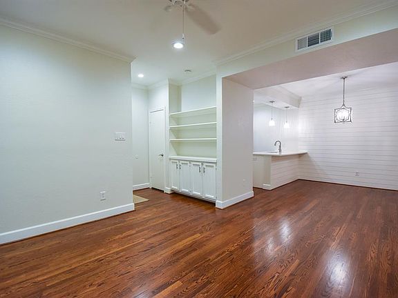 4th image of 11711 Memorial Dr APT 127