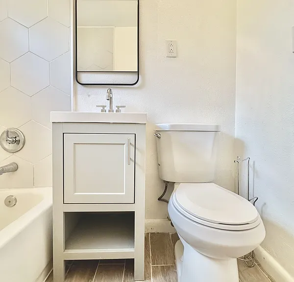 2928 W Elrod Ave — Photo 32