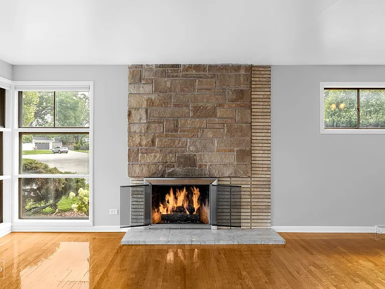 413 E Atwater Ave — Photo 8
