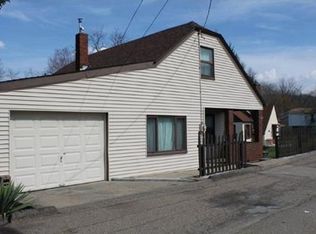 1046 N Bluff Dr, New Kensington, PA