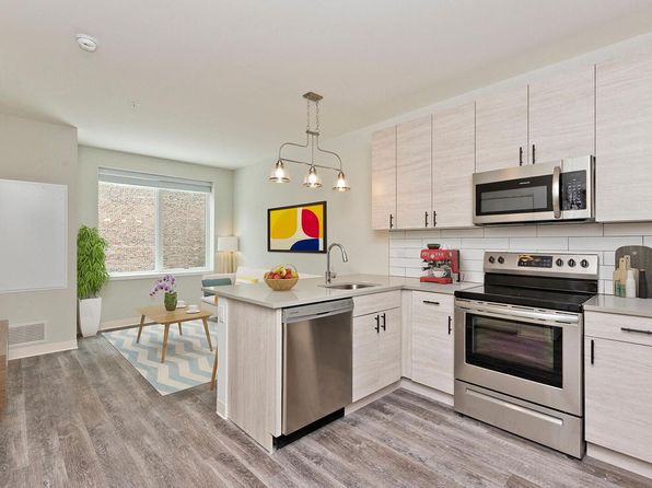 6149 N Broadway St #301