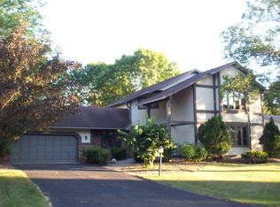 13945 90th Pl N, Maple Grove, MN 55369