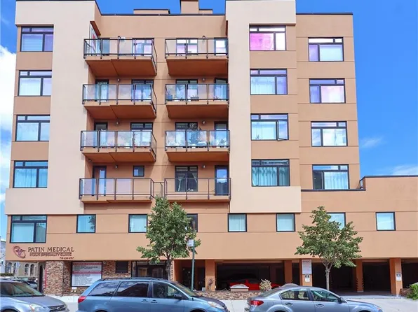 7819 Bay Parkway image 2 of 27