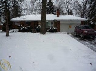 18646 Greenwald Dr, Southfield, MI 48075