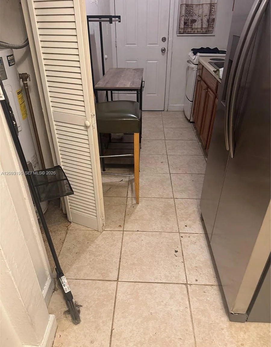 1020 SW 5th St — Photo 2