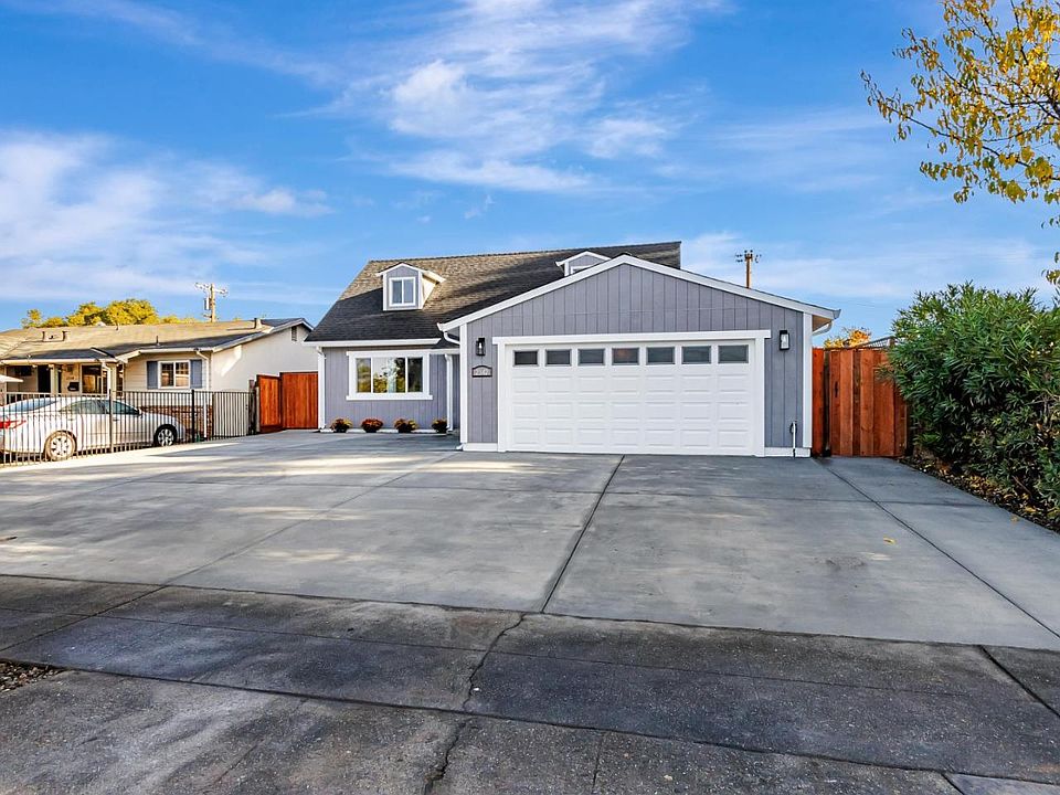 1st image of 2342 Lanai Ave