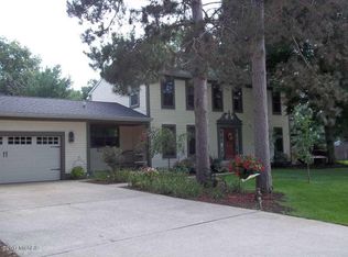 2129 E Swanson Ct, Muskegon, MI 49444